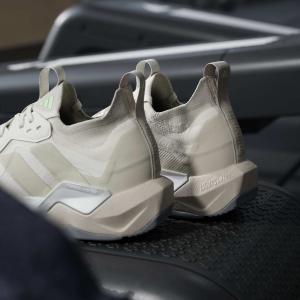 product/a/d/adidas_js3171_22_footwear_photography_heromrktng_view_10-nw091725.jpg