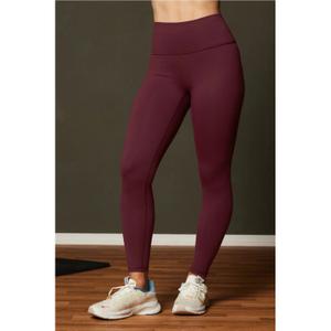 product/f/a/fabletics_pt1617843-6932_merlot_2.jpg