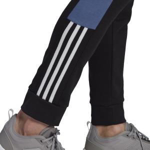 product/g/k/gk9020_app_on-model_detail-2_white.jpg