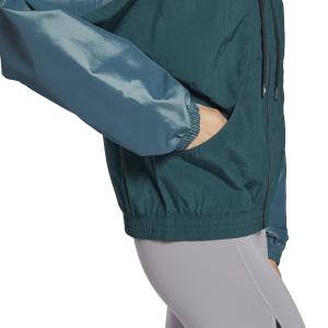 product/g/p/gp1265_app_on-model_detail-2_white.jpg