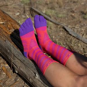 product/i/n/injinji_401171-raz_razzmatazz_3.jpg