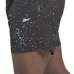 product/r/e/reebok_hg4070_5_apparel_on_model_detail_view_1_white.jpg