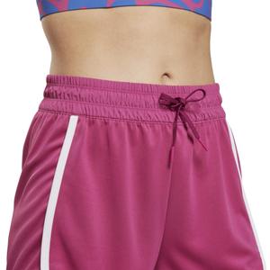 product/r/e/reebok_hk4830_6_apparel_on_model_detail_view_2_white.jpg