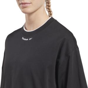 product/r/e/reebok_ht8059_5_apparel_on_model_detail_view_1_white.jpg
