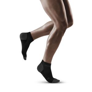 product/r/u/run-low-cut-socks-3-0-black-darkgrey-wp5avx-m-front-model-web_1800x1800.jpg