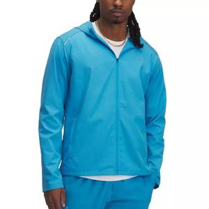 1376795-452-veste-impermeable-under-armour-launch-ether-blue-downpour-gray-reflective